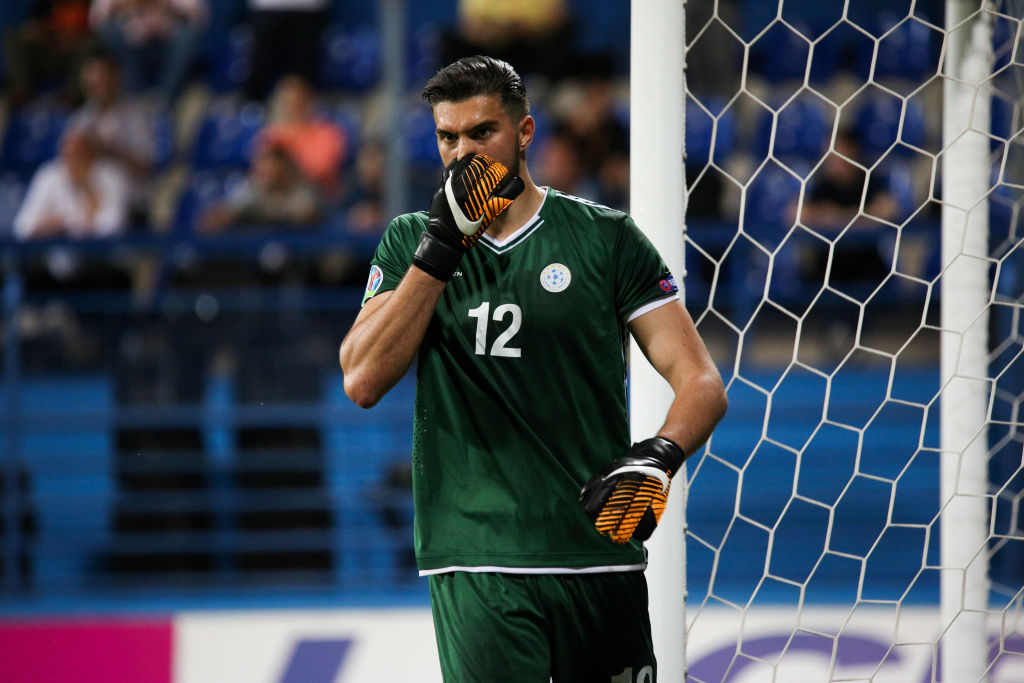 Report: Preston have missed out on goalkeeper Aro Muric