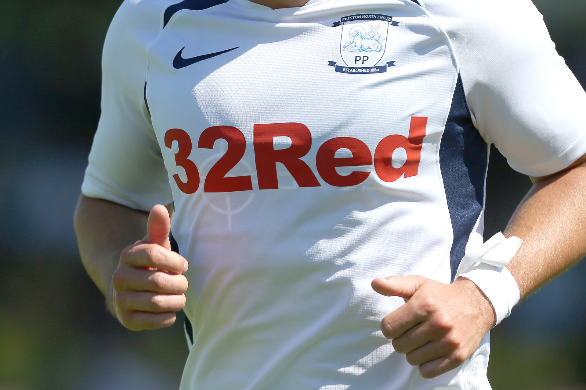 Preston North End Kit Saga Coming To An End As Ridsdale Suggests Talks Over New Supplier Deepdale Digest